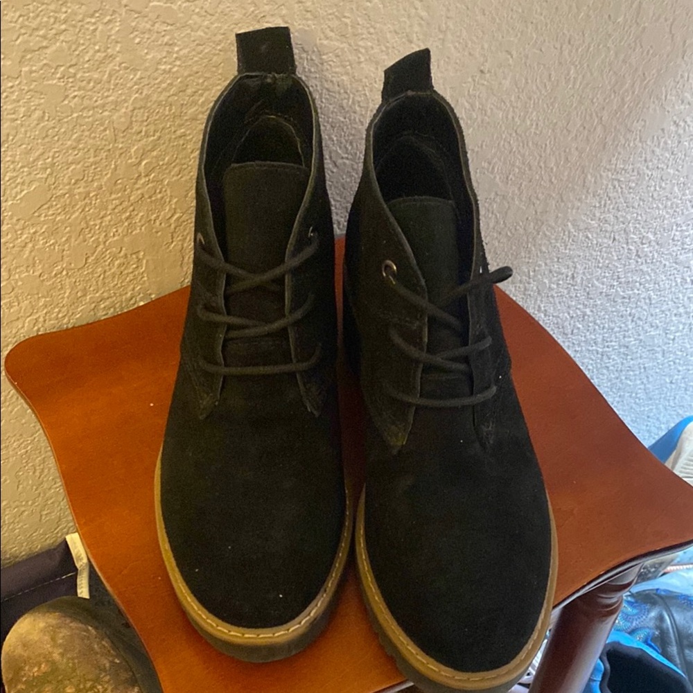 White Mountain Men's Black Suede Boots